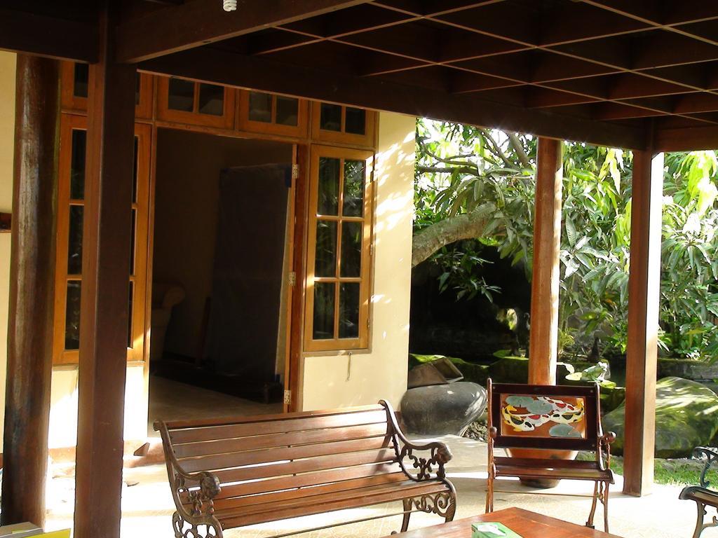 Villa Yukie Senggigi Montongbuwoh الغرفة الصورة