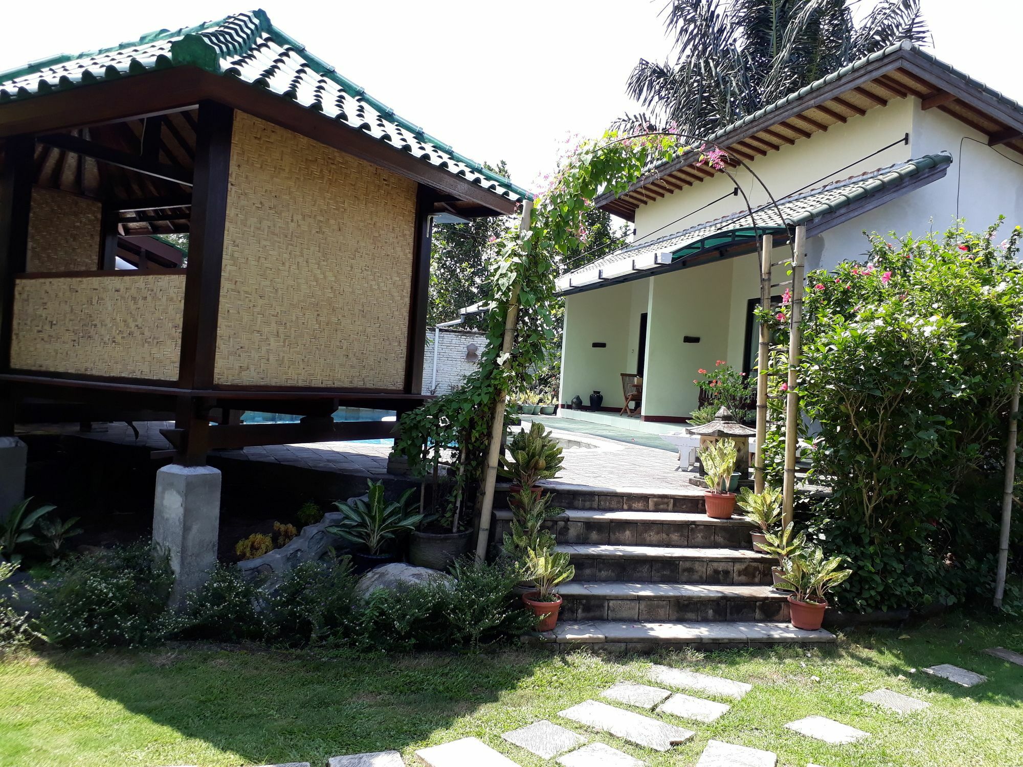 Villa Yukie Senggigi Montongbuwoh المظهر الخارجي الصورة