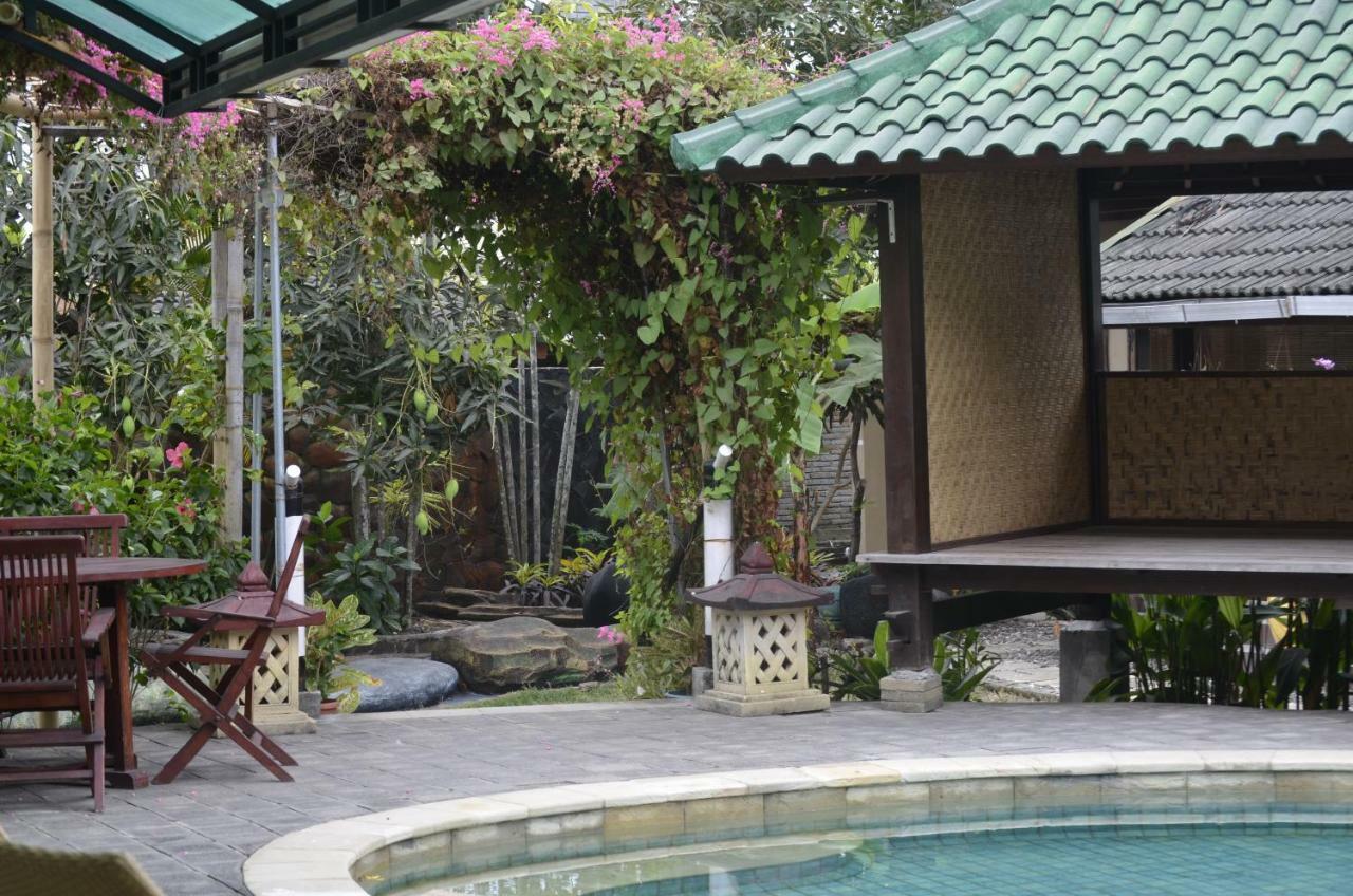 Villa Yukie Senggigi Montongbuwoh المظهر الخارجي الصورة