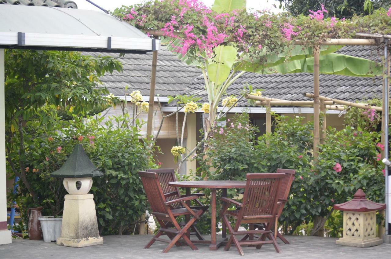 Villa Yukie Senggigi Montongbuwoh المظهر الخارجي الصورة